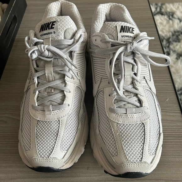 Nike Vomero 5 Vast Grey/Vast Grey-Black-Sail in Size 8.5 mens. Brand New!! - Picture 3 of 7